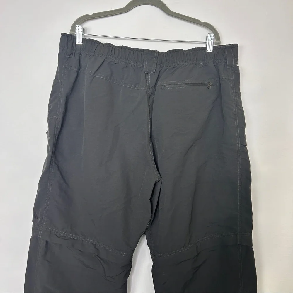 The North Face Mens Zip Off Pants Shorts XXL Gray Cargo Pockets with Belt